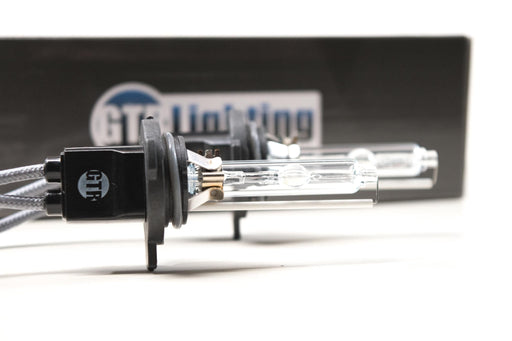 9012: GTR 4000K HID Bulbs (Pair)